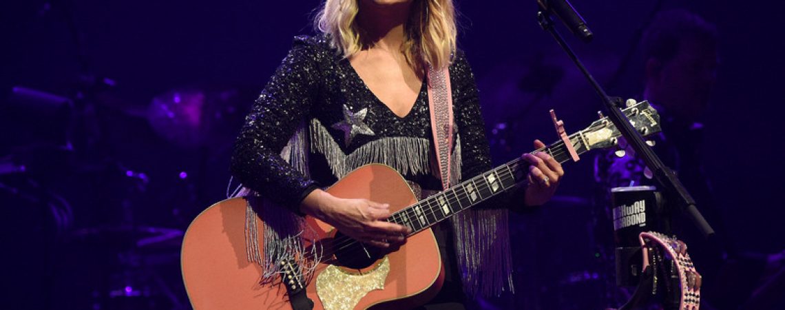 Miranda Lambert: Roadside Bars And Pink Guitars 2019 Tour Featuring Caylee Hammack, Pistol Annies, Elle King And Miranda Lambert At Mohegan Sun Arena